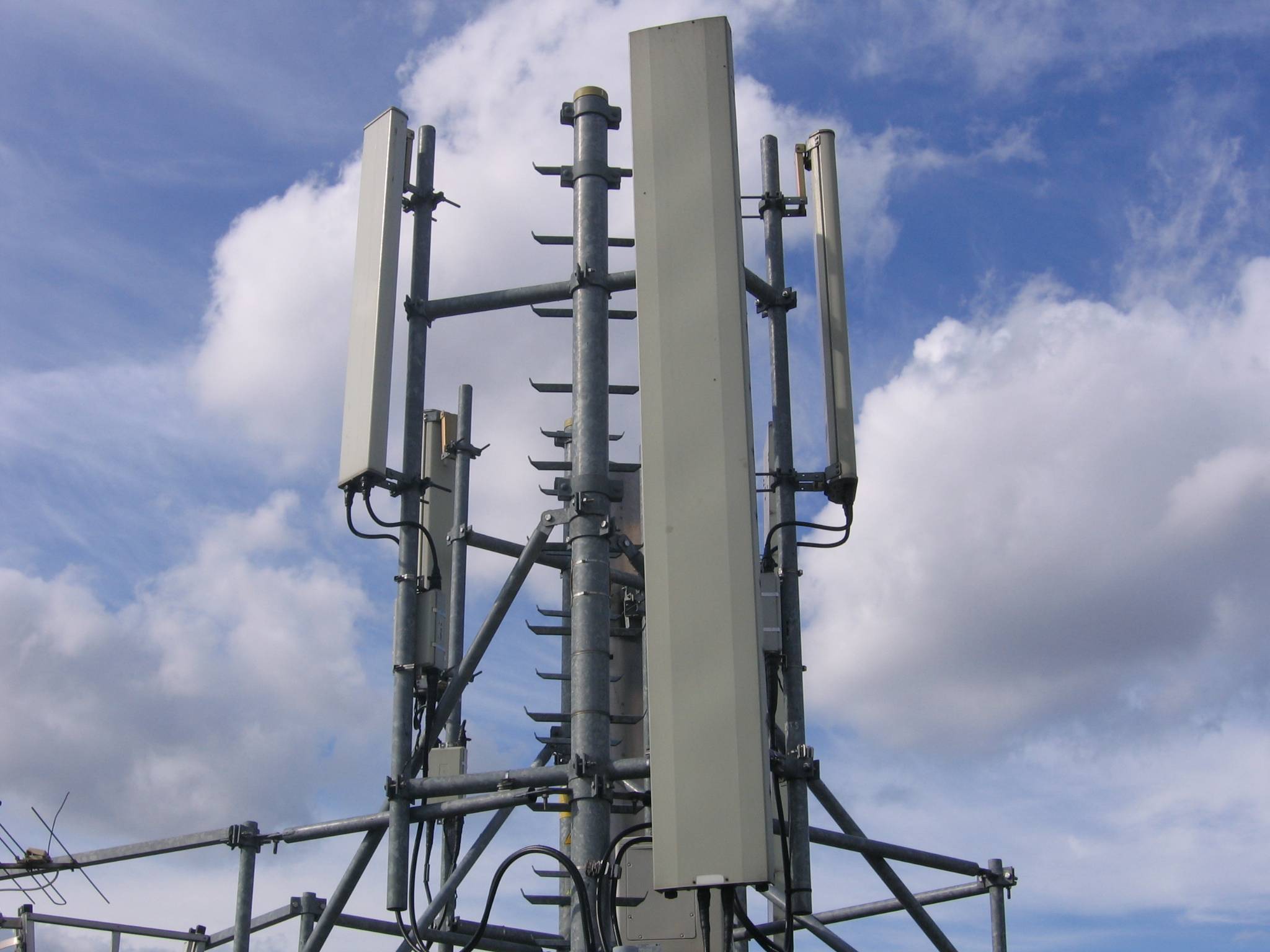 Real rooftop GSM base station equipment and cable routes