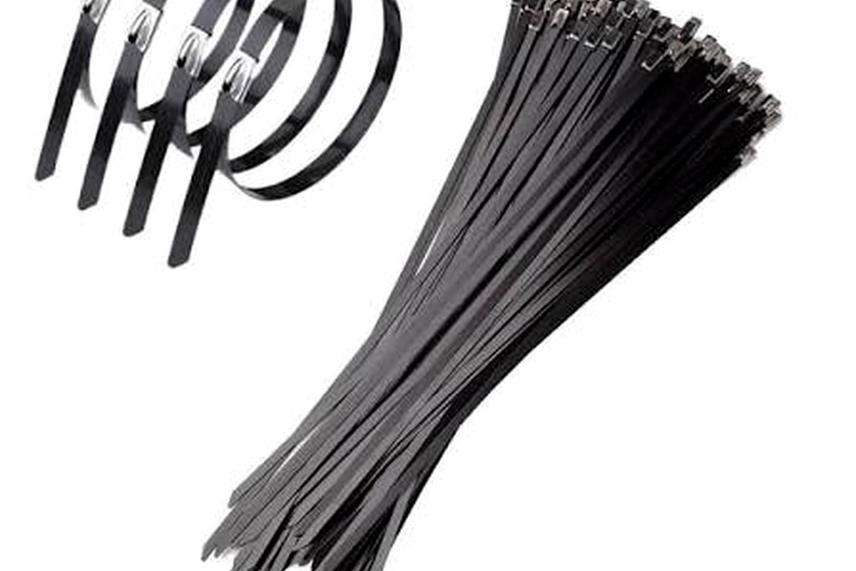 Metal and nylon cable tie kit for pipe and conduit fastening