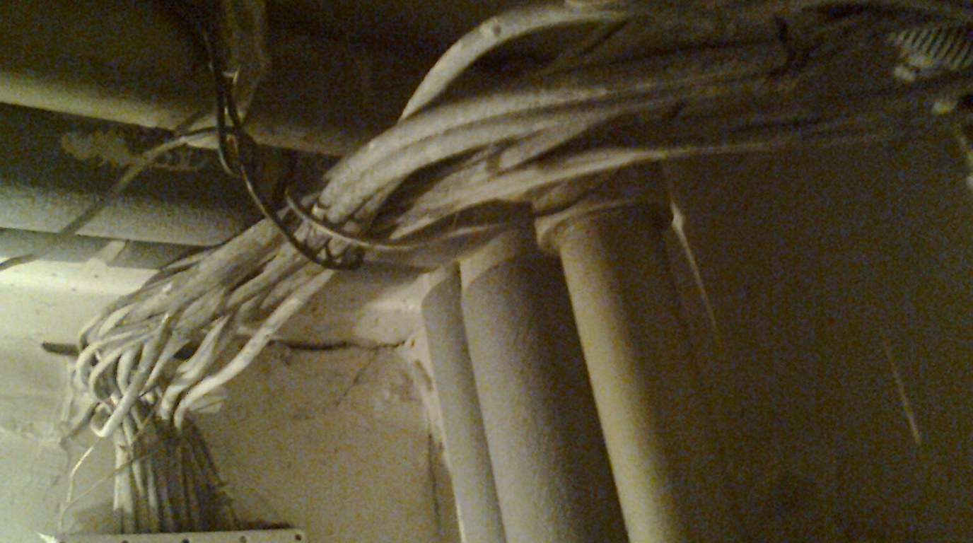 Cable tray wiring context for rail electrical and tunnel cable management